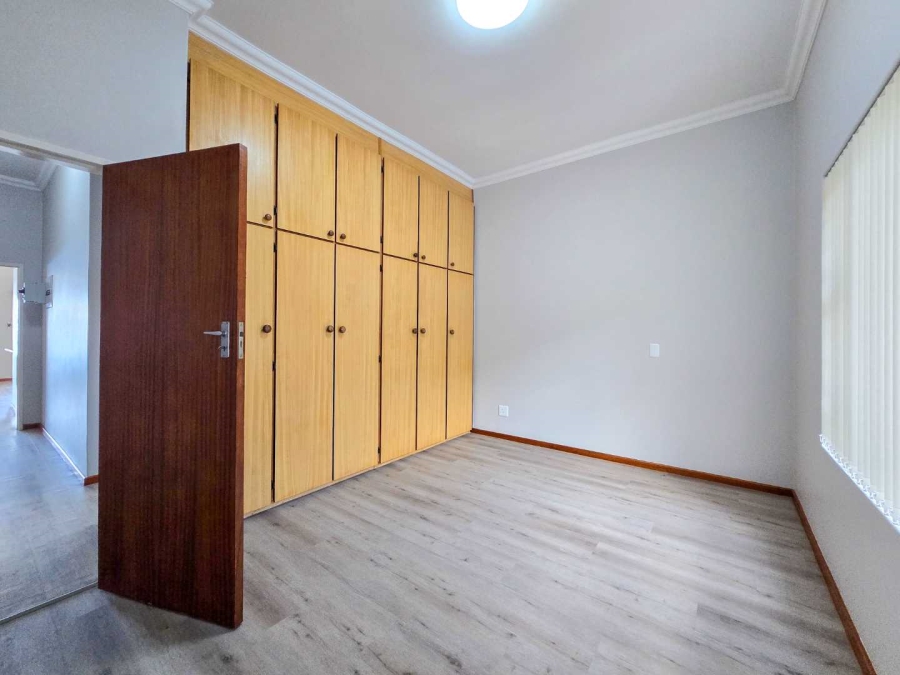 5 Bedroom Property for Sale in Jongensfontein Western Cape